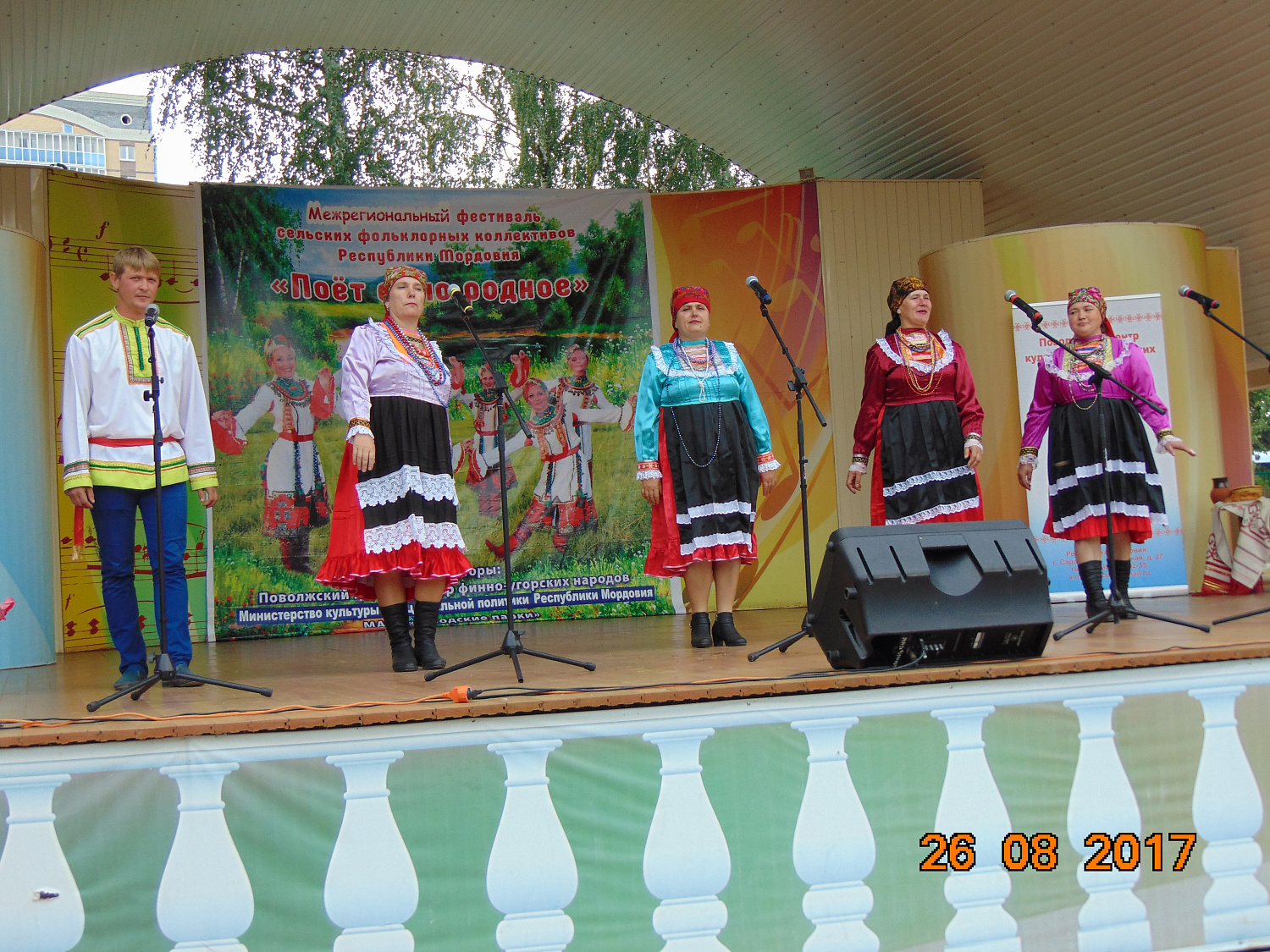 Народный фольклорный ансамбль «Эрзяночка».